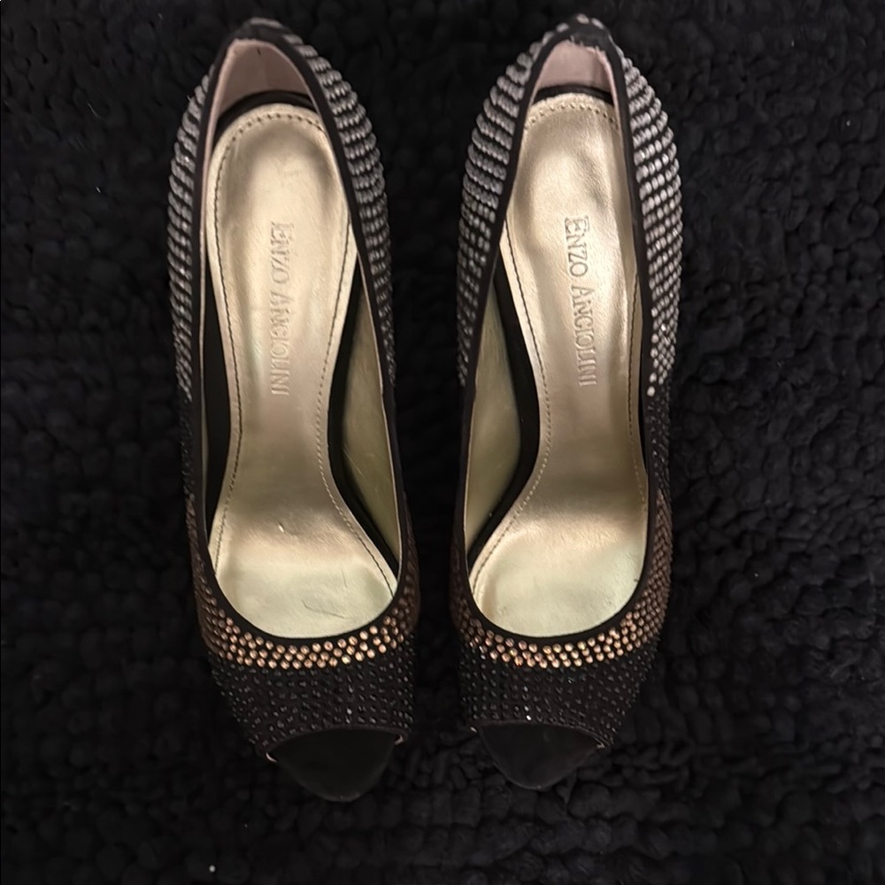 Enzo Angiolini Black and Gold Peep-Toe Heels - Size 7.5